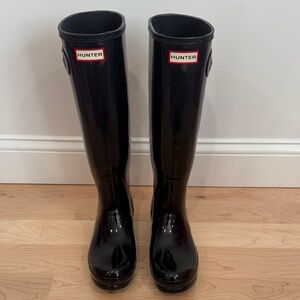 Hunter Glossy Black Rain Boots